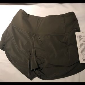 Lululemon Speed up short hi rise size 4